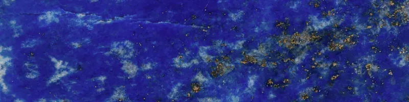 Raw lapis lazuli stone