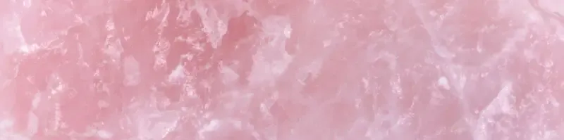 Raw rose quartz stone